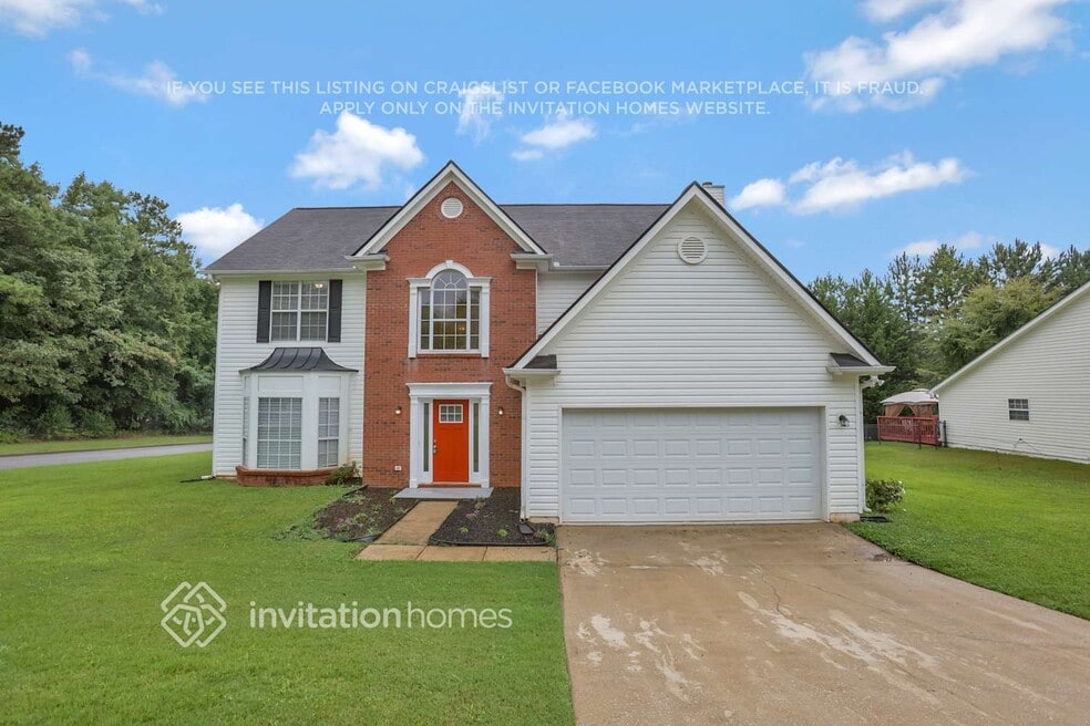 5749 Cove Ln, Lithonia, GA 30058 - photo 1