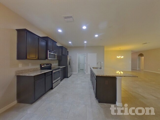 119 Broad St, Winter Haven, FL 33881 - photo 5