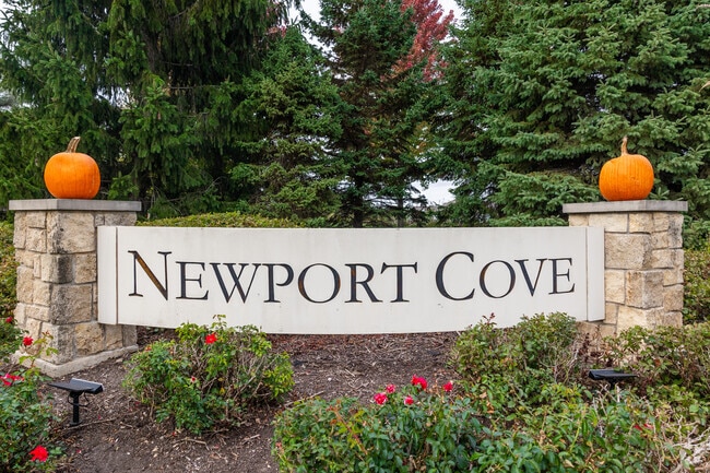 Newport Cove is a community in Grayslake, IL.