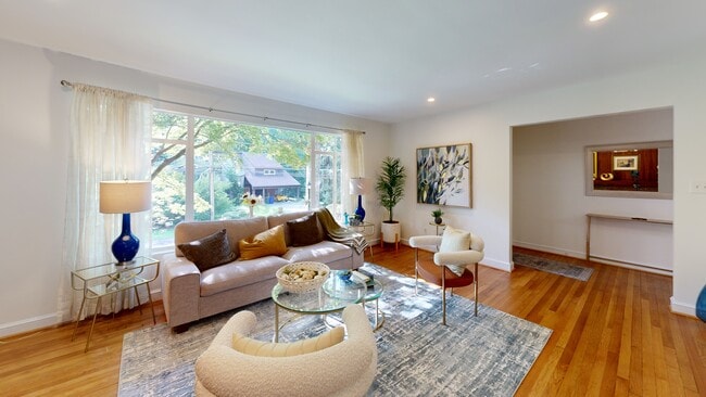 8008 Park Crest Dr, Silver Spring, MD 20910 - photo 2