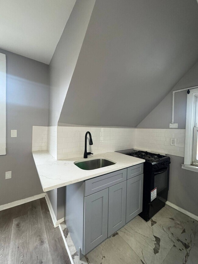 72 Linden Ave Unit 3, Irvington, NJ 07111