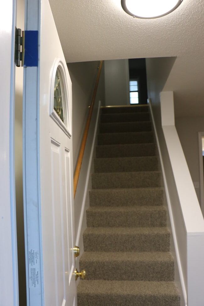 1243 Worcester St unit 1241, Springfield, MA 01151 - photo 7