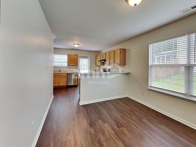 251 N Fuquay Springs Ave, Fuquay Varina, NC 27526 - photo 5