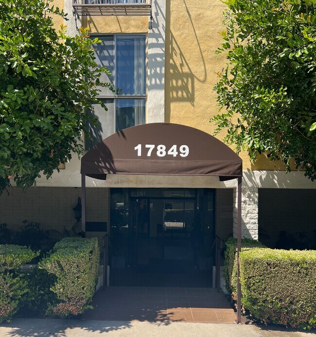 Margate Apartments, Encino, CA 91316 - photo 4