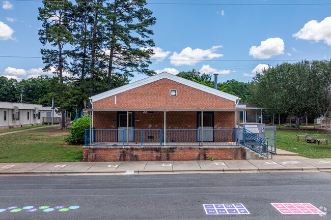 Education is held to the highest standard at Clear Creek Elementary.