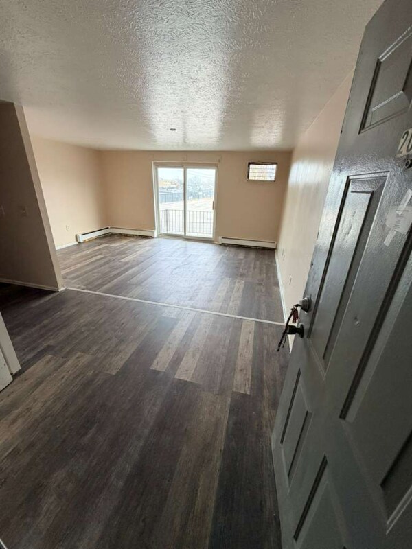 13540 Superior Rd unit 203, East Cleveland, OH 44112 - photo 6