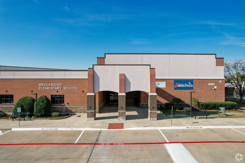 The goal that Bridlewood Elementary has is to provide all learners, in Wellington, with safe, nurturing, inclusive and flexible learning environments.