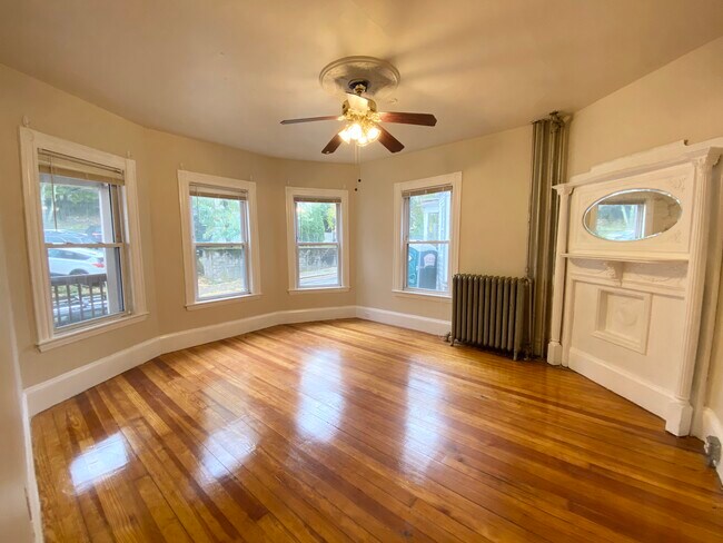 89 Hillside St unit 3, Roxbury Crossing, MA 02120 - photo 3