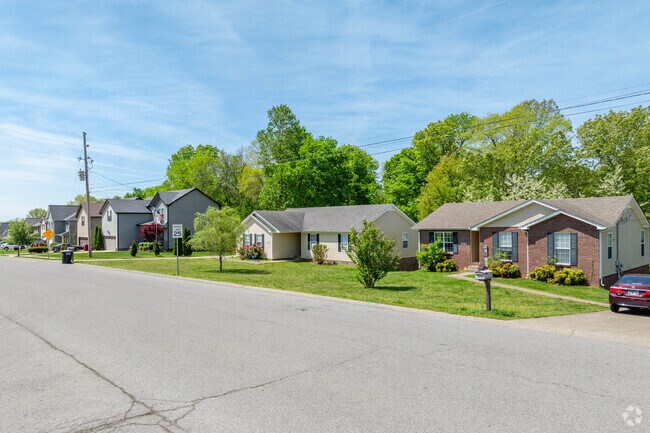 Patrick Place has only a few ranch style homes in Clarksville.