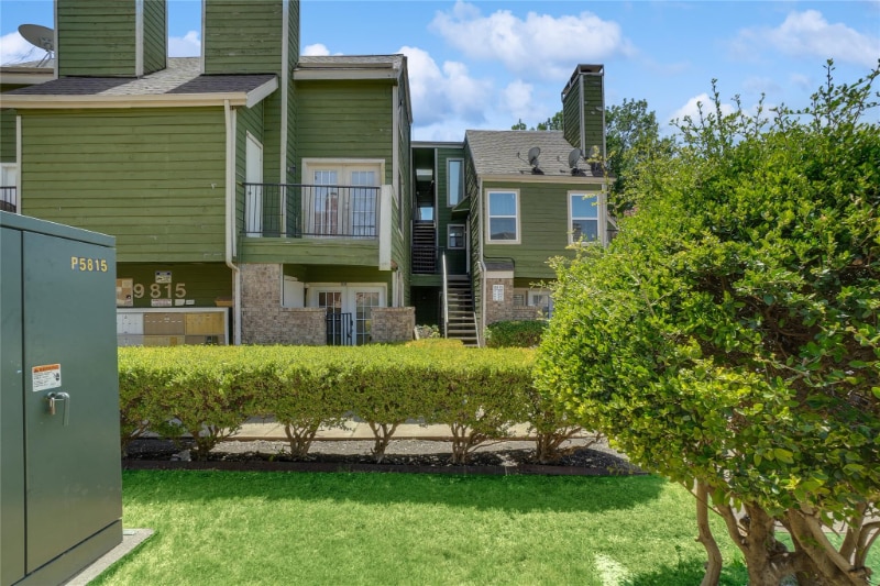 9815 Walnut St unit H214, Dallas, TX 75243 - photo 1