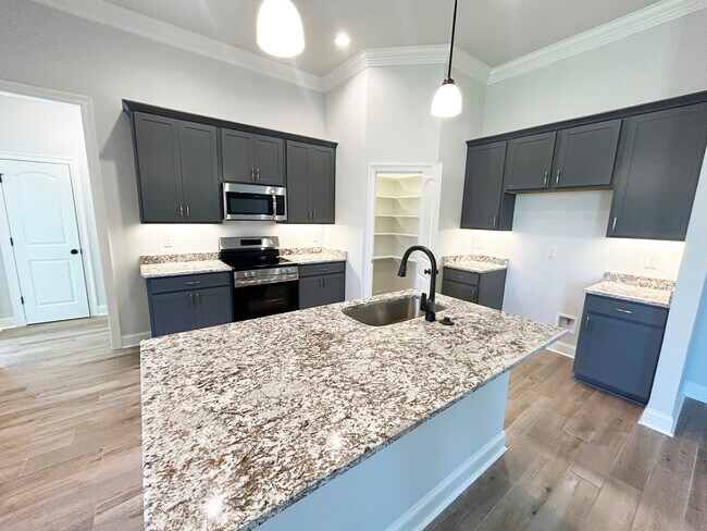 18834 Corlis Green Dr, Zachary, LA 70791 - photo 6