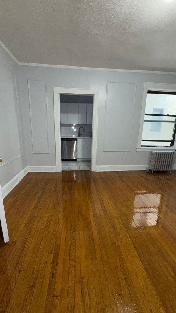 Hill Manor - Renovated Apartments Near Train Station, Bloomfield, NJ 07003 - photo 4