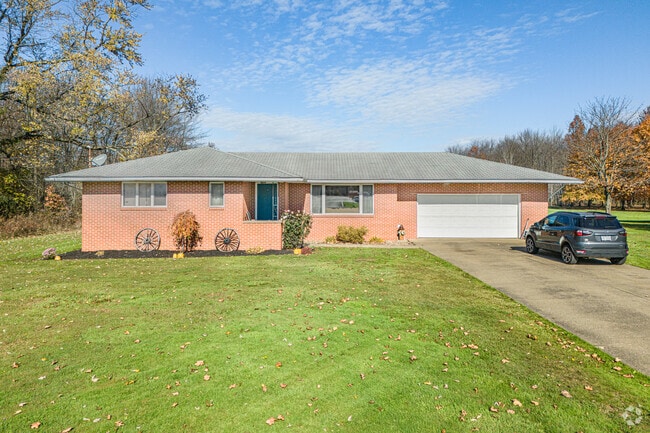 Ranch style is a common architectural style in Lordstown.