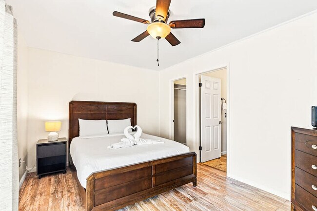 5218 Beach Dr unit ID1355001P, Panama City, FL 32408 - photo 5