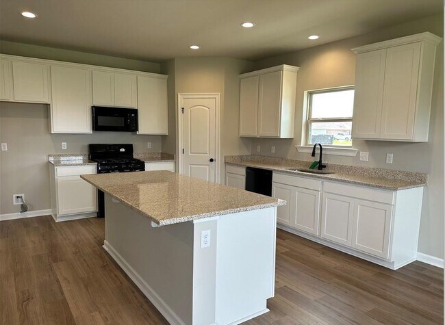 1542 Cavalry Ave, Zachary, LA 70791 - photo 4