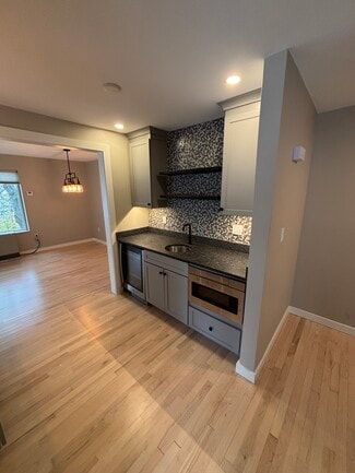 18 Ocean St Unit 134, South Portland, ME 04106