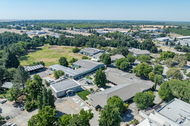 The student to teacher ratio at Chico Christian School  is 19 to 1.