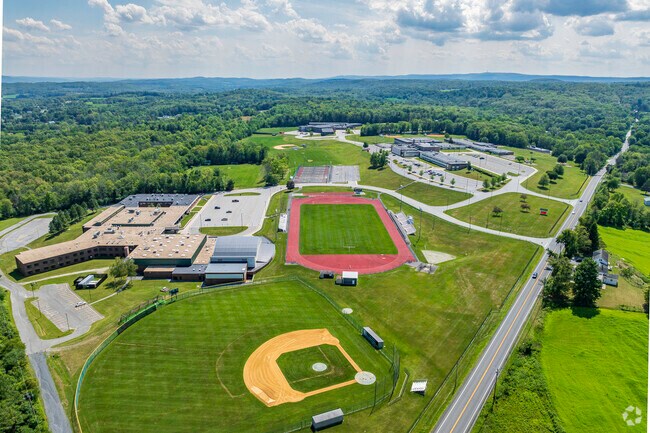 The Minisink Valley Central School District proudly encompasses 115 square miles in Minisink.