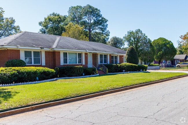 Updated ranch style homes are very popular in the Dixieland home market.