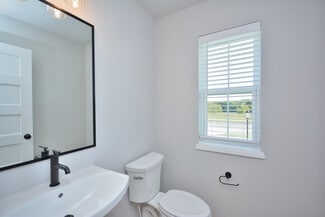 625 Standing Stone Dr, Waukesha, WI 53189