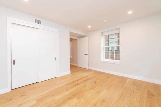 22 Fleet St unit 5, Boston, MA 02113 - photo 6