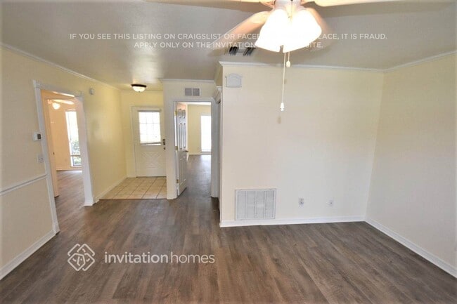 9030 Dixiana Villa Cir, Tampa, FL 33635 - photo 3