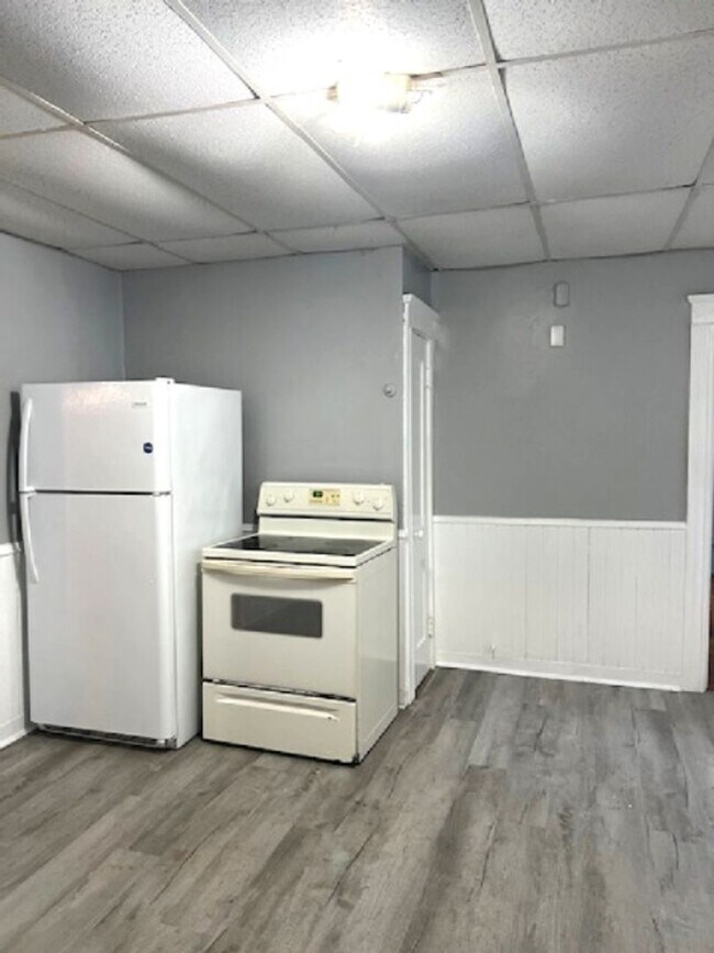 311 Ward St unit 2, Woonsocket, RI 02895 - photo 5