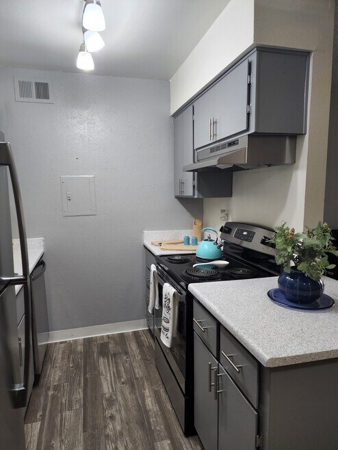 Oracle Palms Apartments