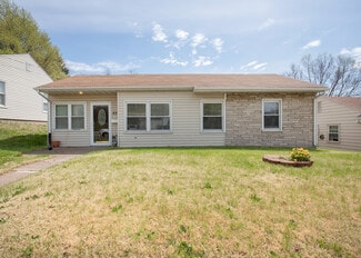 537 23rd St, Bettendorf, IA 52722