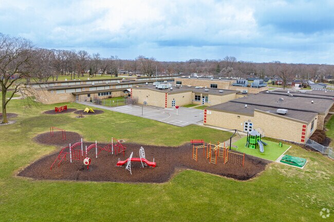 Fort Wayne's Indian Village Elementary School teaches grades PK, K-5.