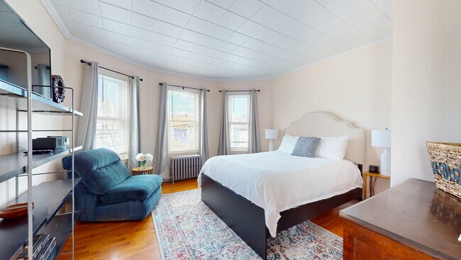 29 Montgomery St unit 1, Cambridge, MA 02140 - photo 6