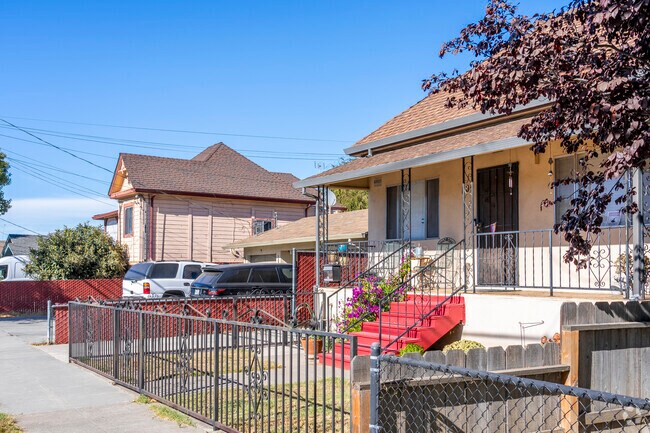 Discover Roosevelt Park’s vibrant community in the heart of San Jose.