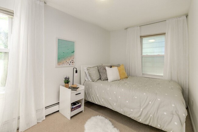 19 Glenview Rd unit 2, Quincy, MA 02169 - photo 6