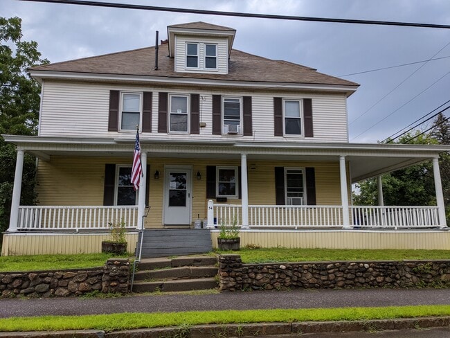 54 Highland St unit 54 Highland, Laconia, NH 03246 - photo 2
