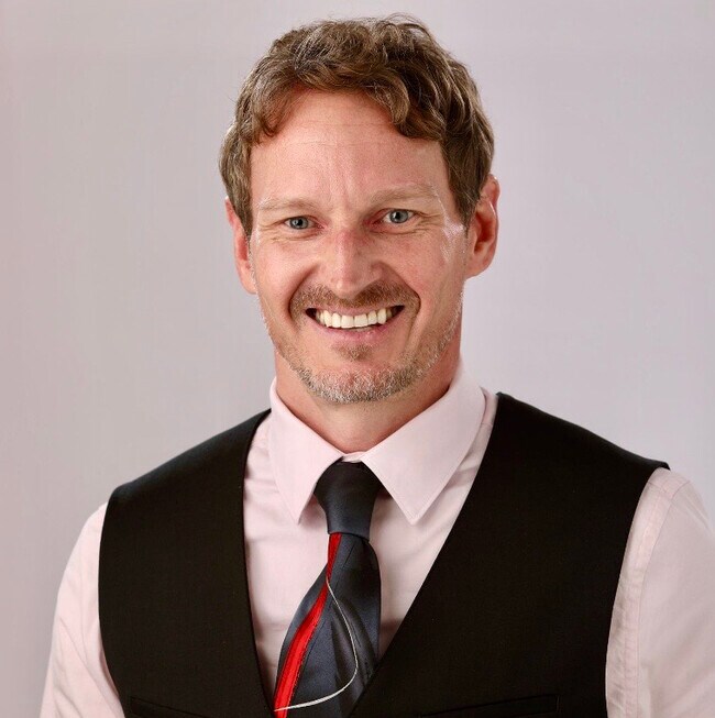 Agent Photo
