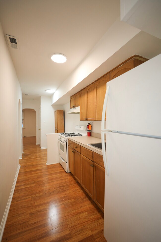 1305 Orren St NE unit 2, Washington, DC 20002 - photo 3