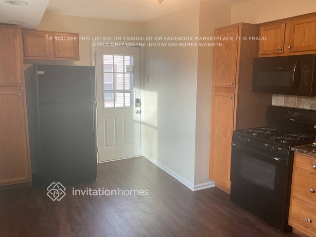 16817 91st Ave, Orland Hills, IL 60487 - photo 3