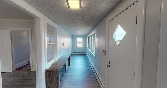 44 Wallis St, Peabody, MA 01960 - photo 6