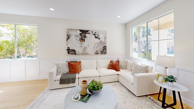 44 Statehouse Place, Irvine, CA 92602 - photo 2