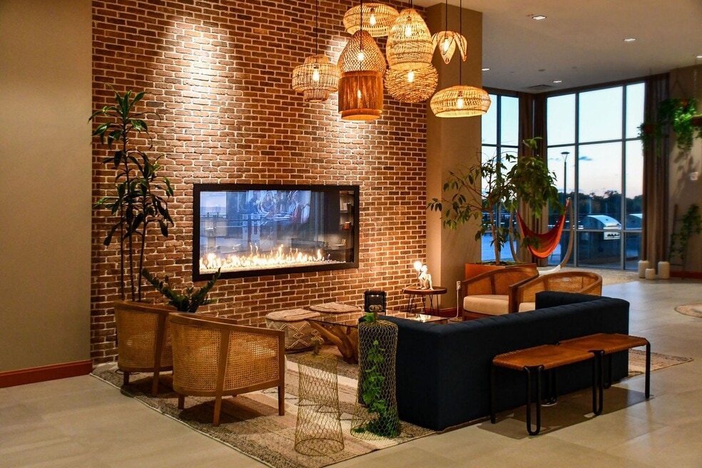 Anthem @ Harbor Point, Stamford, CT 06902 - photo 1