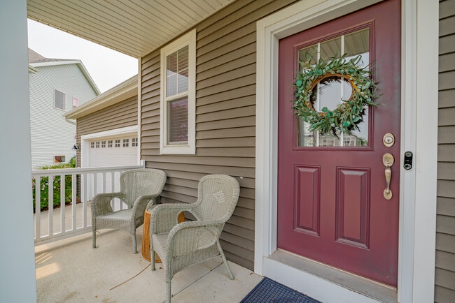 13 Rustling Birch Ct, Madison, WI 53593 - photo 2