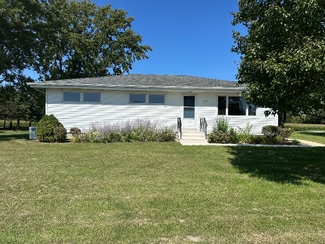 532 E Corning Rd, Beecher, IL 60401
