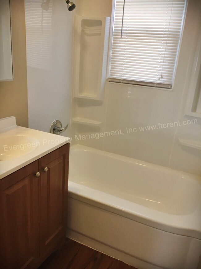 161 S Lincoln Ave unit 7, Loveland, CO 80537 - photo 7