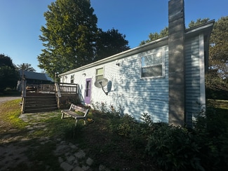 686 S Windsor St, Royalton, VT 05068