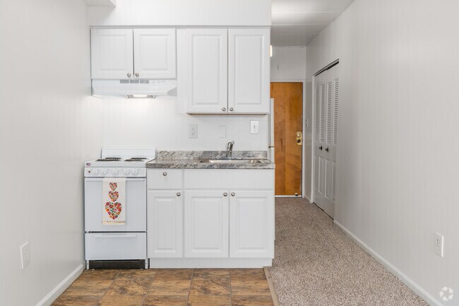 Bridgeport Suites, Bridgeport, PA 19405 - photo 2