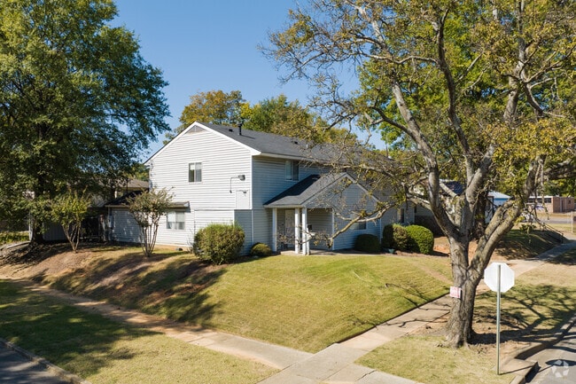 Split-level homes can be found throughout the North Birmingham neighborhood.