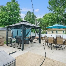 205 Lake Hills Rd, Michigan City, IN 46360 - photo 4