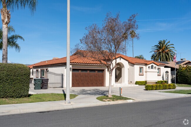 Homes in Grand vary in architectural style.
