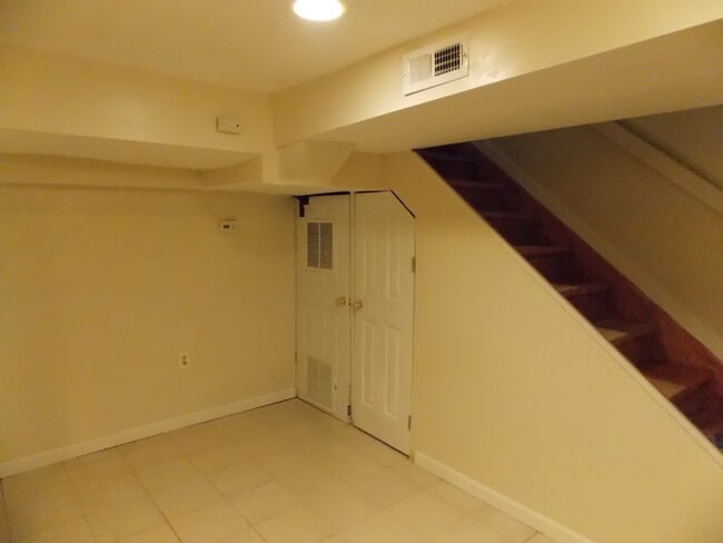 Eating Area - Kitchen