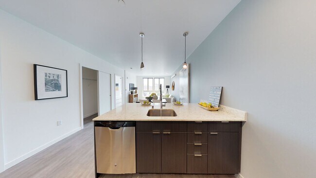 Crane Interbay Apartments, Seattle, WA 98119 - photo 7